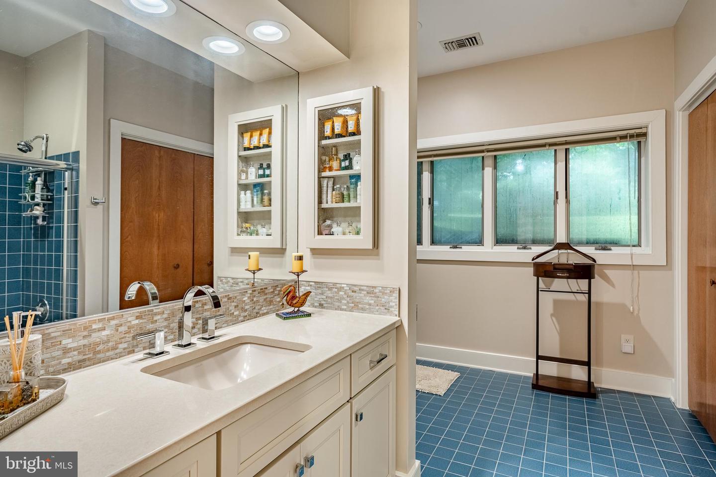 7 Bittersweet Dr Property Photo 60