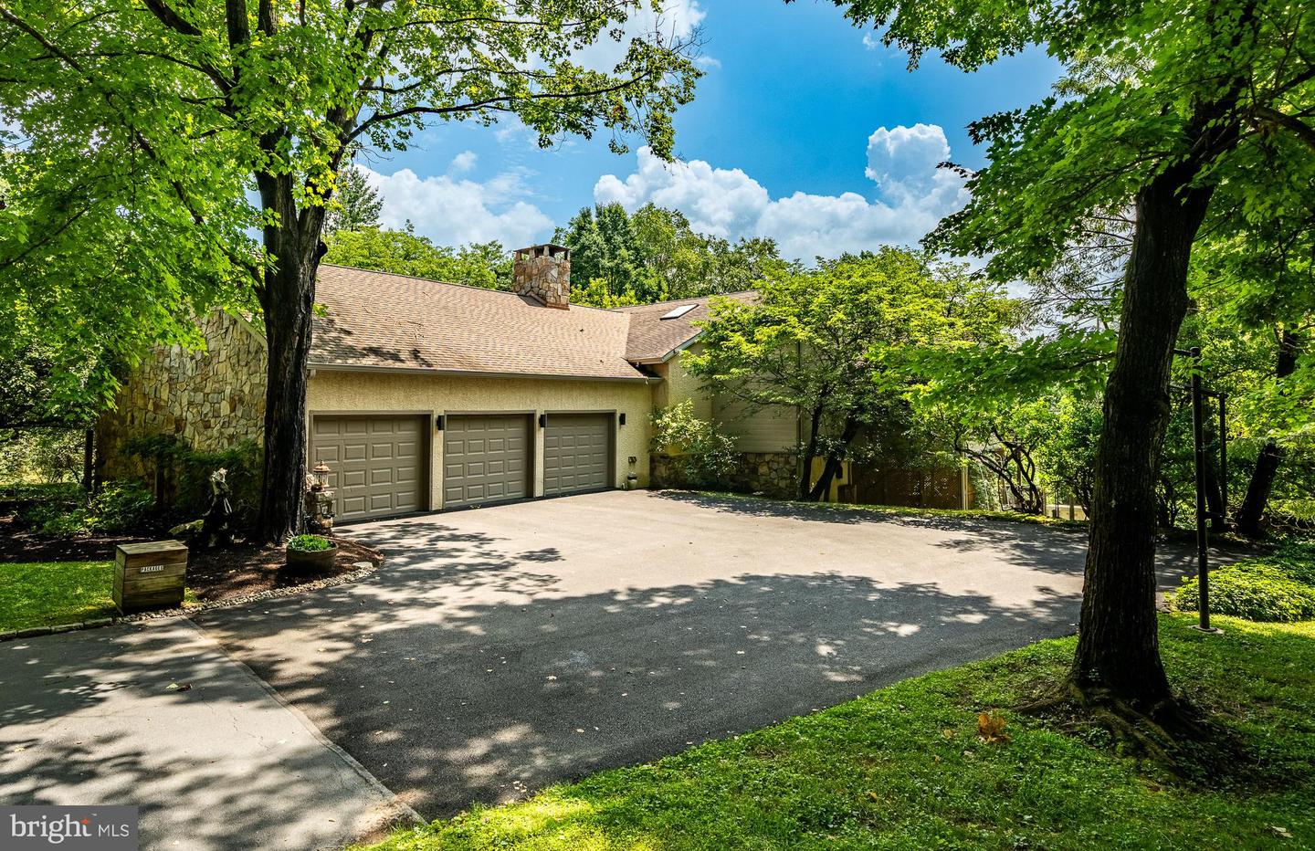 7 Bittersweet Dr Property Photo 76