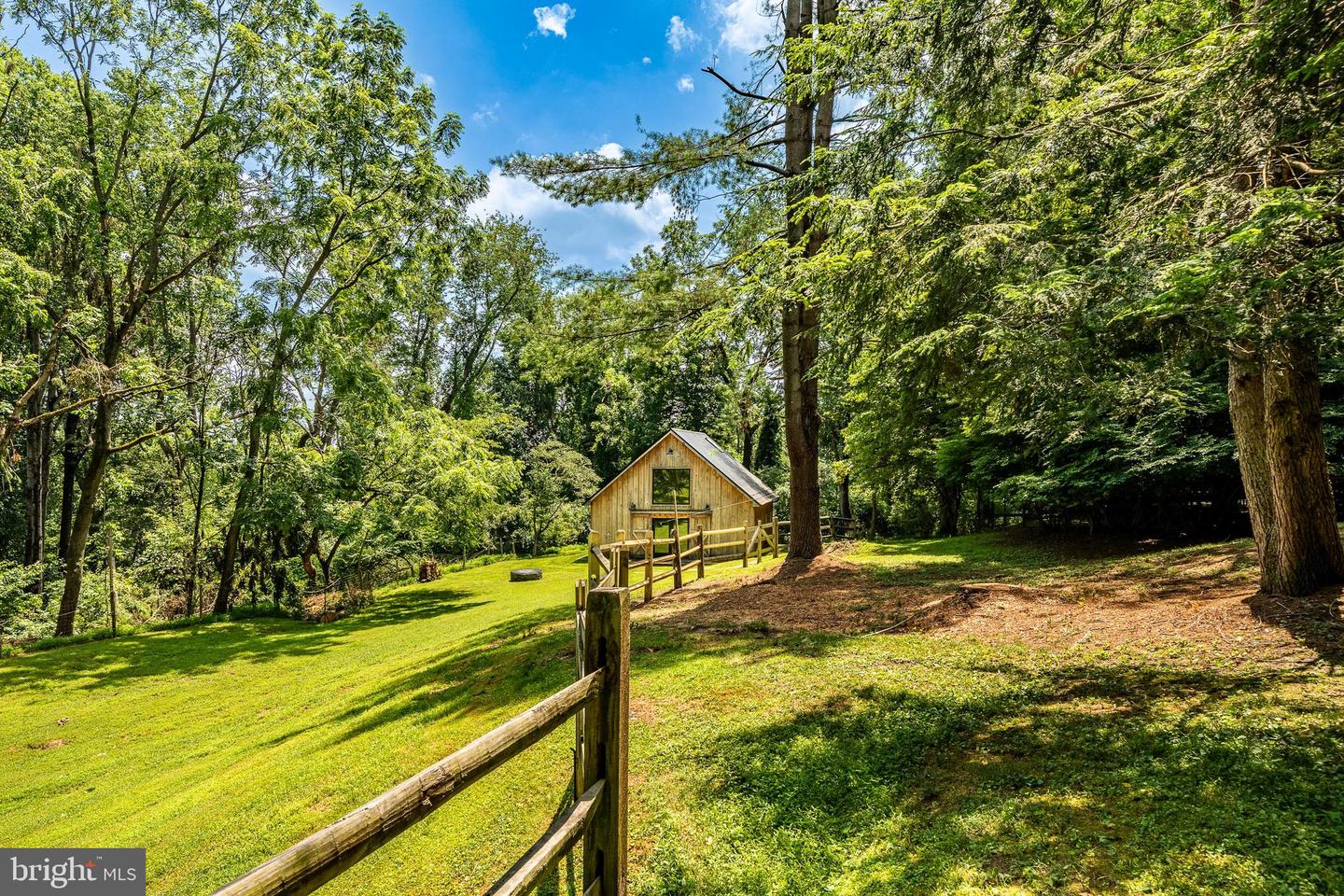 7 Bittersweet Dr Property Photo 103
