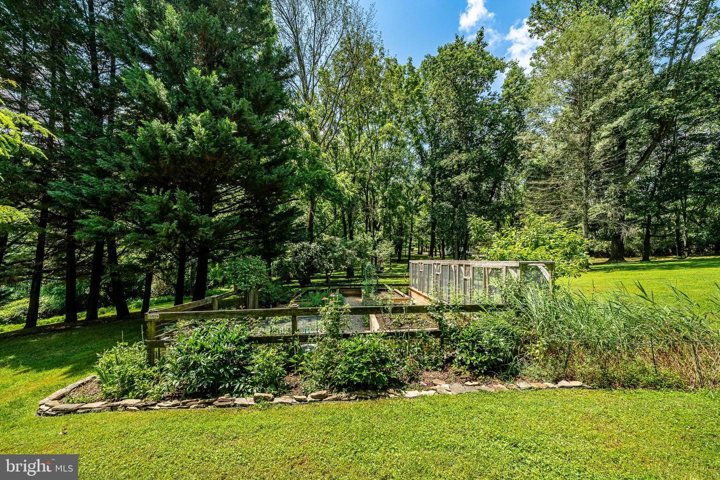 7 Bittersweet Dr Property Photo 109