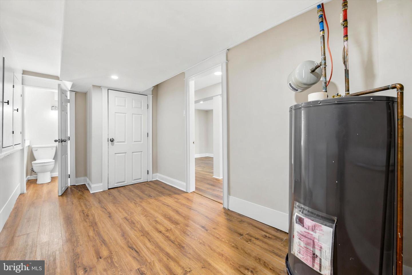 1376 College Hill Dr Property Photo 15