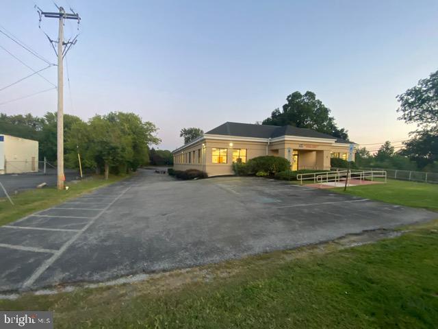 20 Country Club Dr Property Photo 25