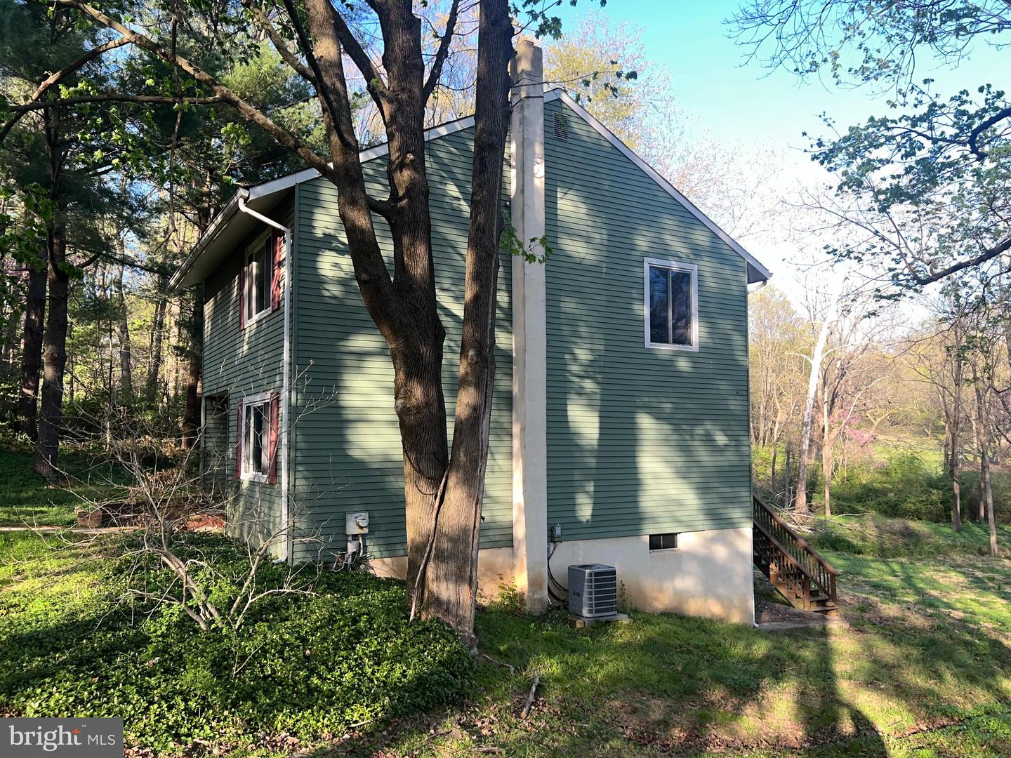 7 Shady Ln Property Photo 18