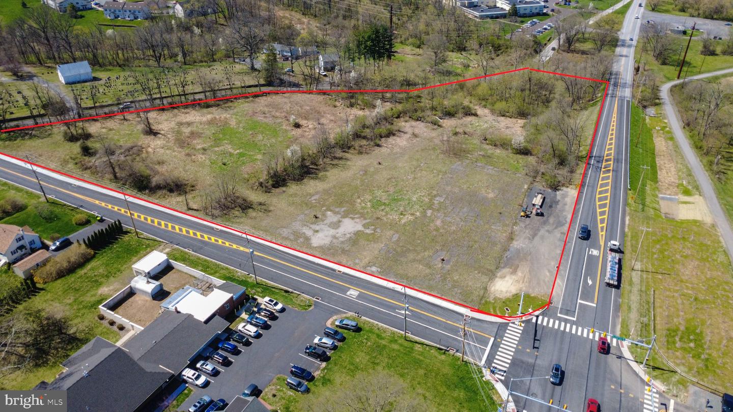 1574 New Schuylkill Rd Property Photo 1