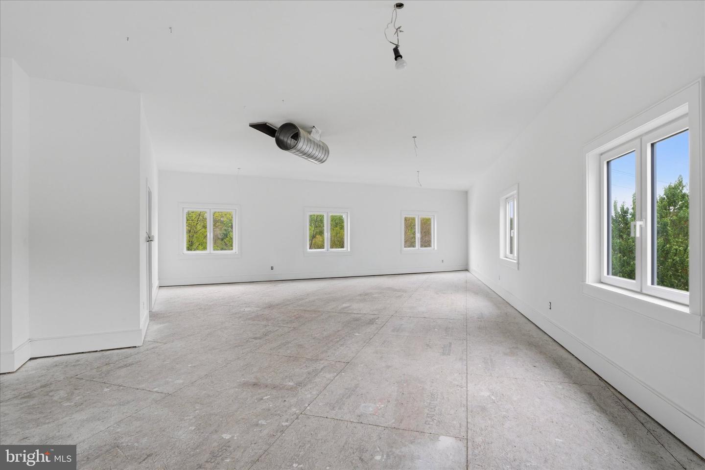 2090 Dutton Mill Rd #200 Property Photo 9