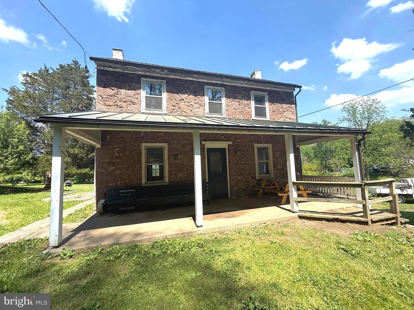 1271 Temple Rd Property Photo 1