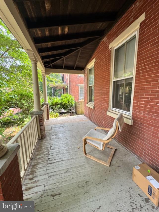 430 S Walnut St Property Photo 6