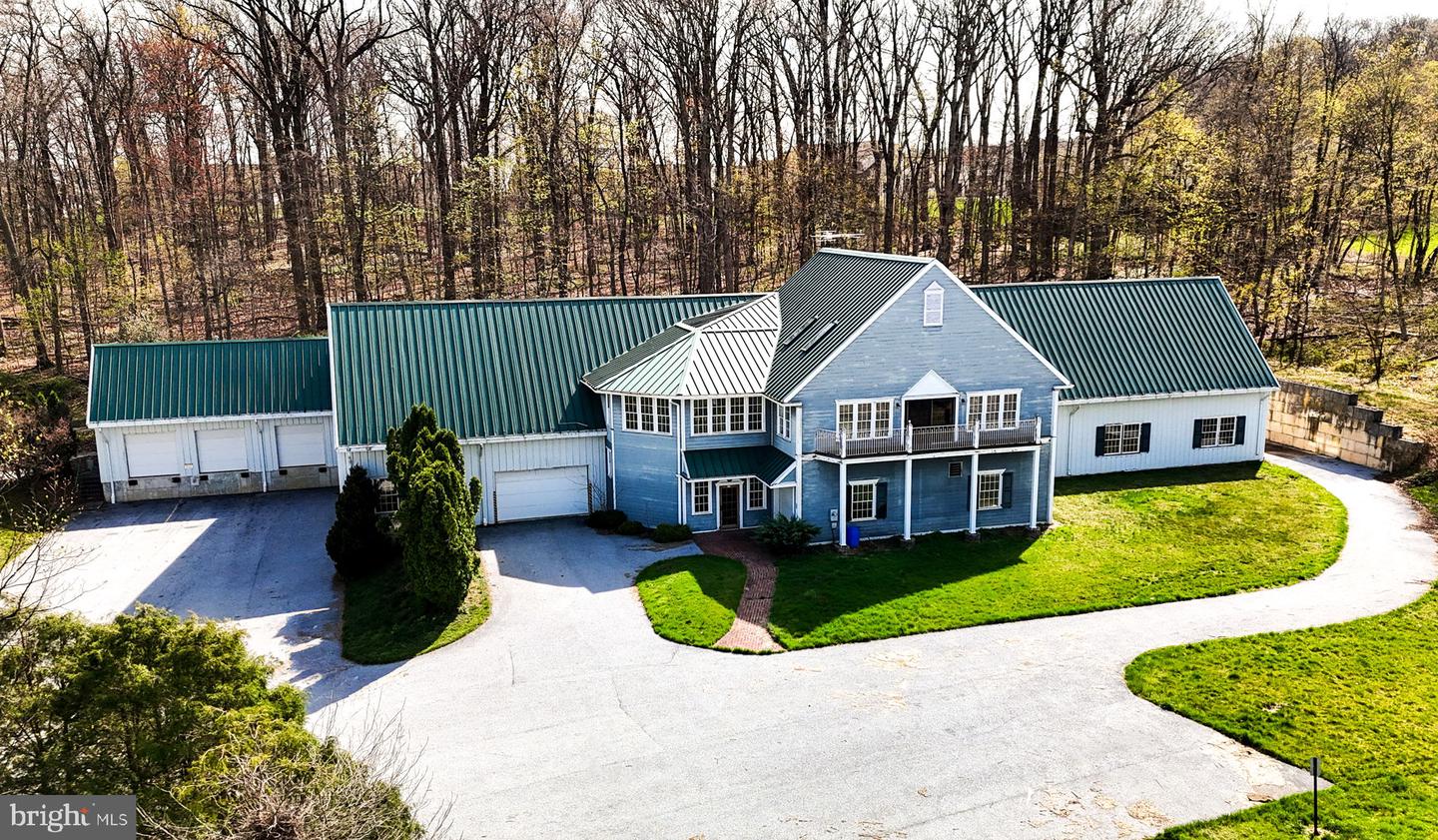 2 Brewery Ln Property Photo 2