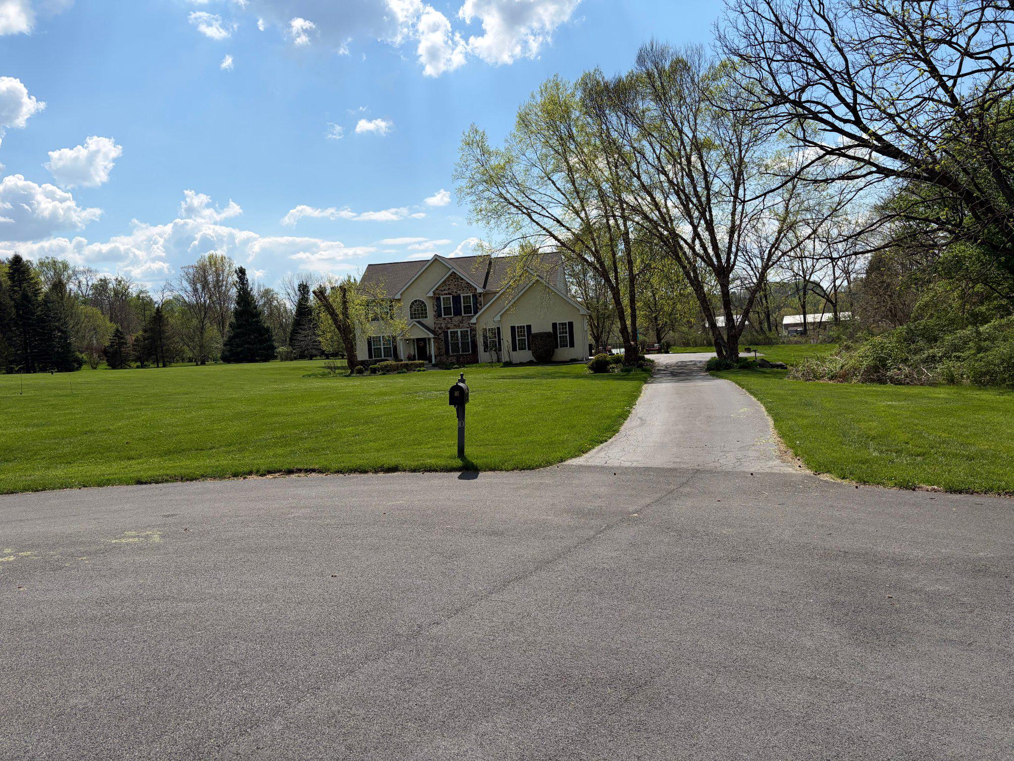 81 Penwyck Ln Property Photo 8