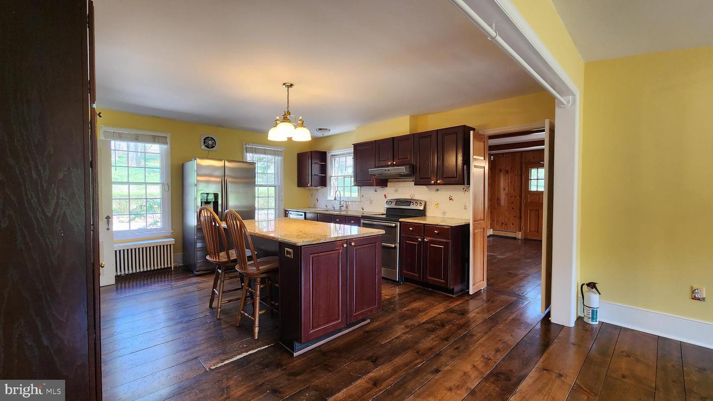 1105 Green Lane Rd Property Photo 15