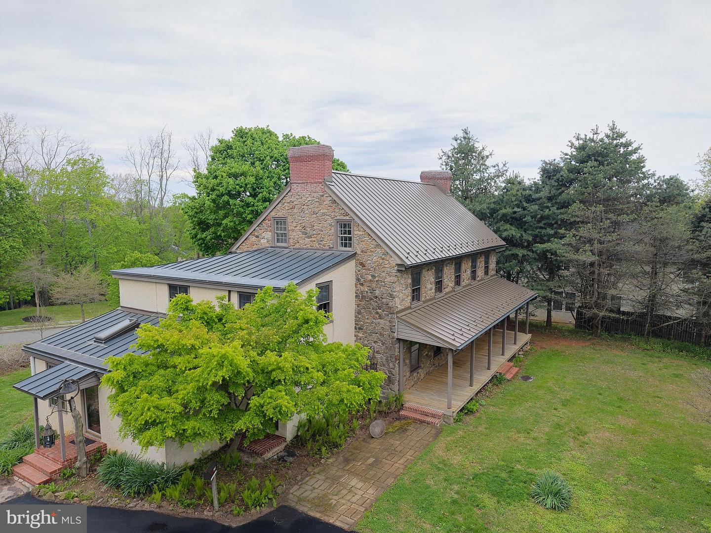 702 Lenape Rd Property Photo 1