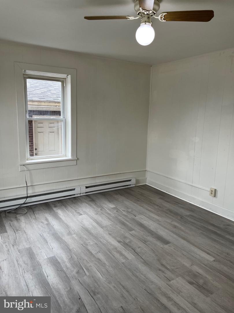 567 S 1st Ave #4 Property Photo 6