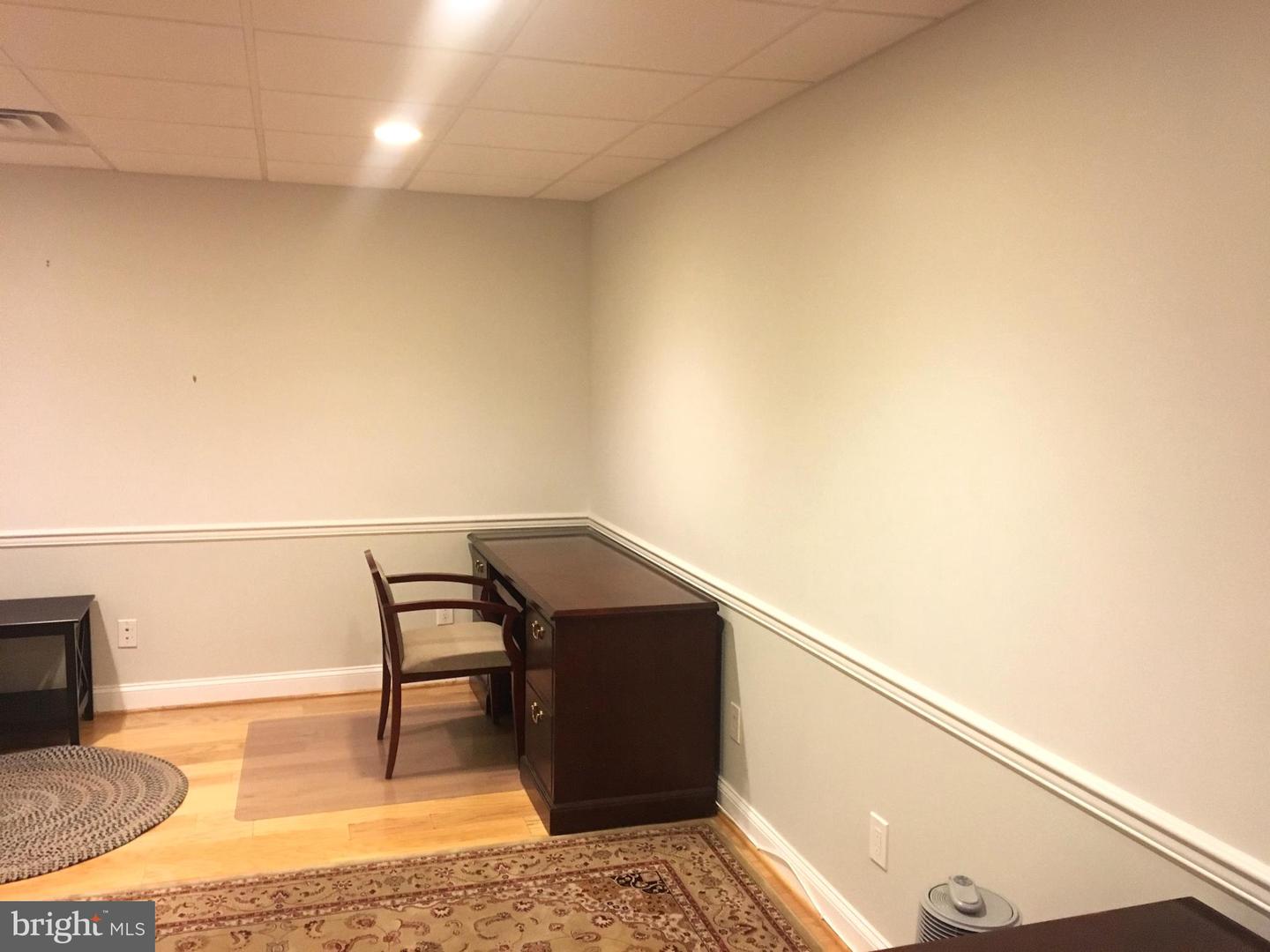 882 S Matlack St #106 Property Photo 3