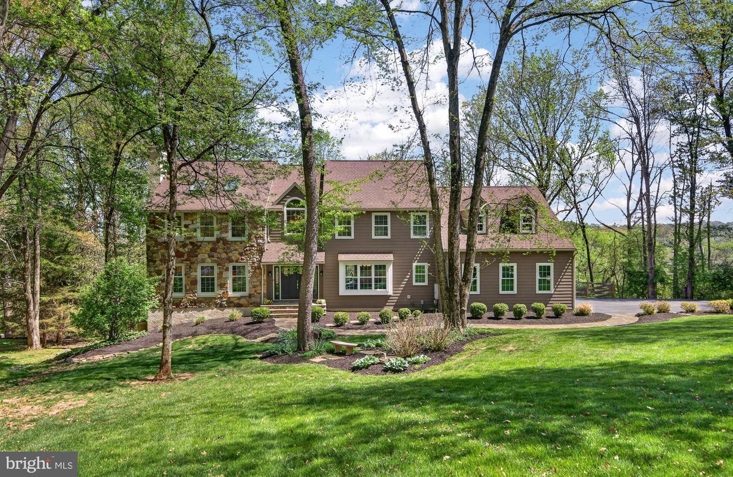 1207 TULLAMORE CIR