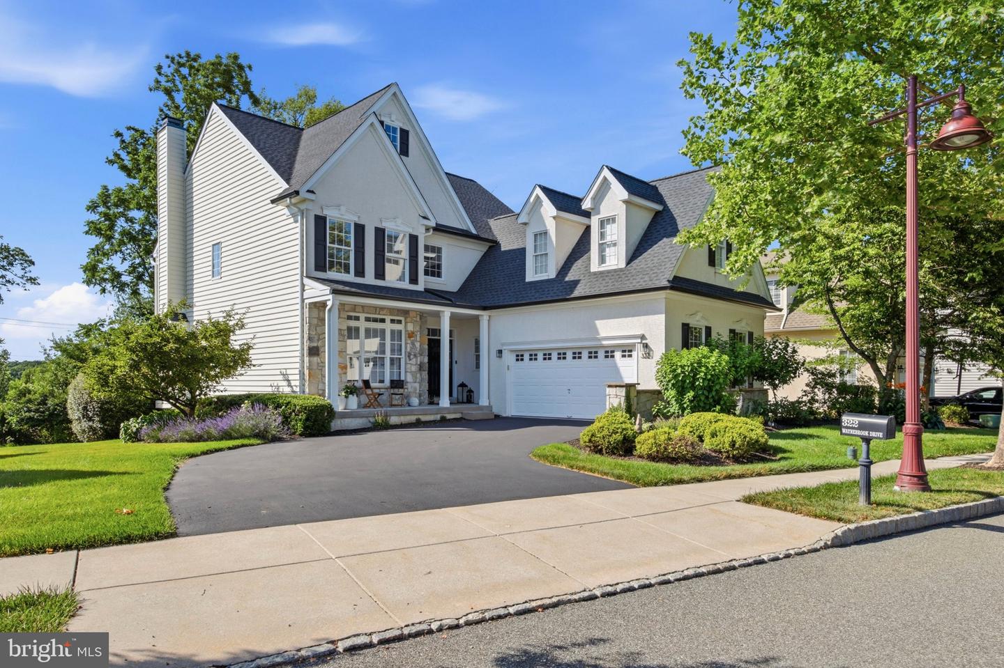 322 WAYNEBROOK DR