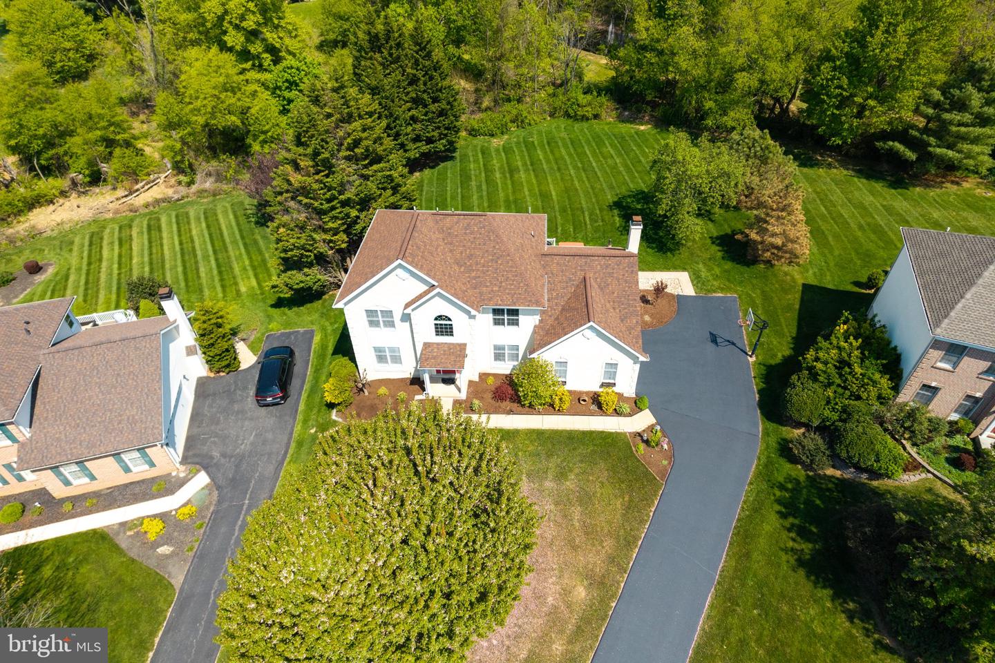 1345 Wooded Knls Property Photo 1