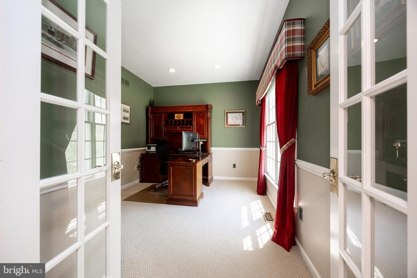 1345 Wooded Knls Property Photo 6