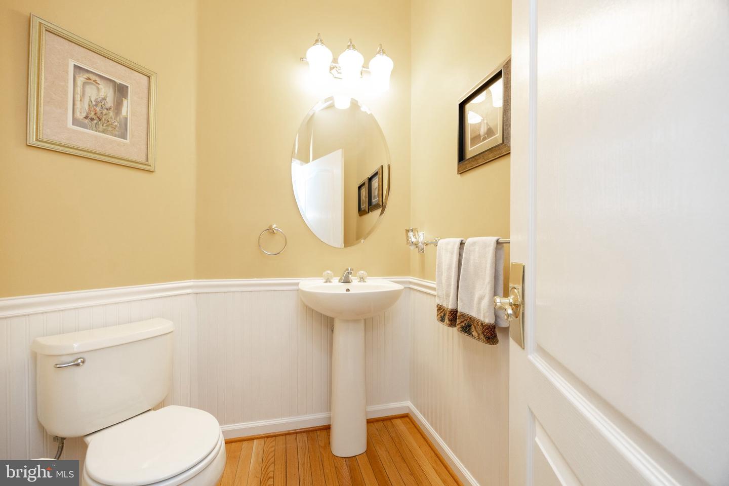 1345 Wooded Knls Property Photo 20