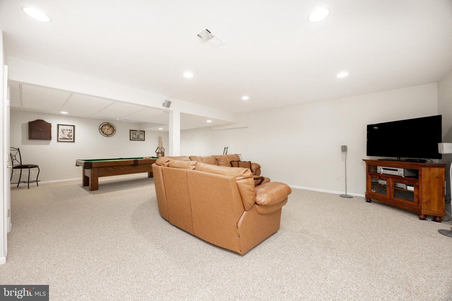 1345 Wooded Knls Property Photo 33
