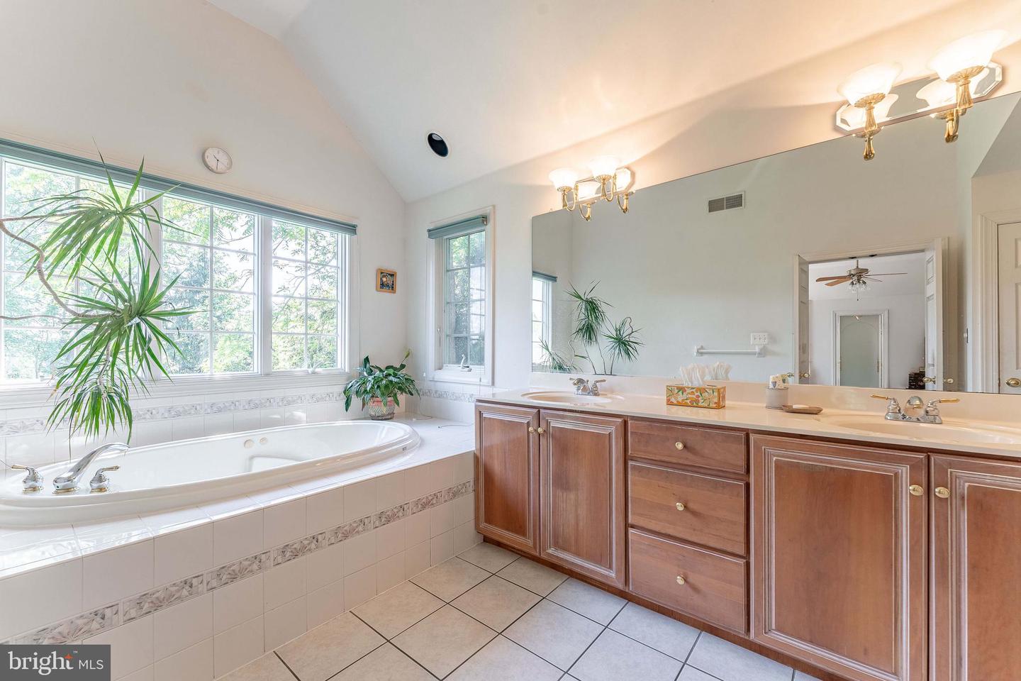 936 Kilduff Cir Property Photo 38