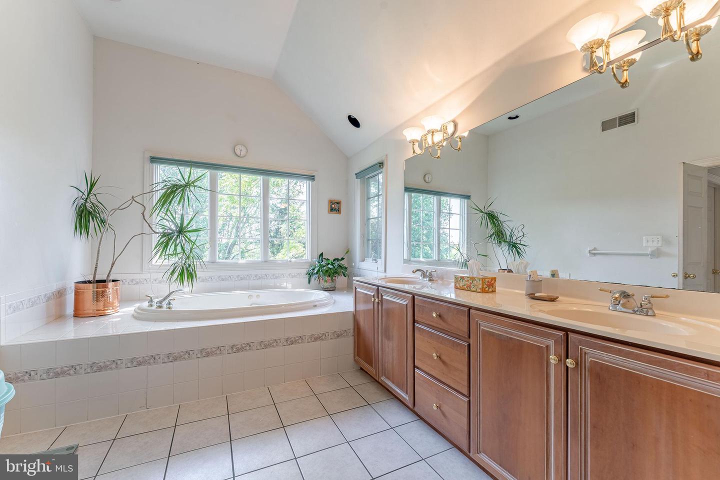 936 Kilduff Cir Property Photo 39