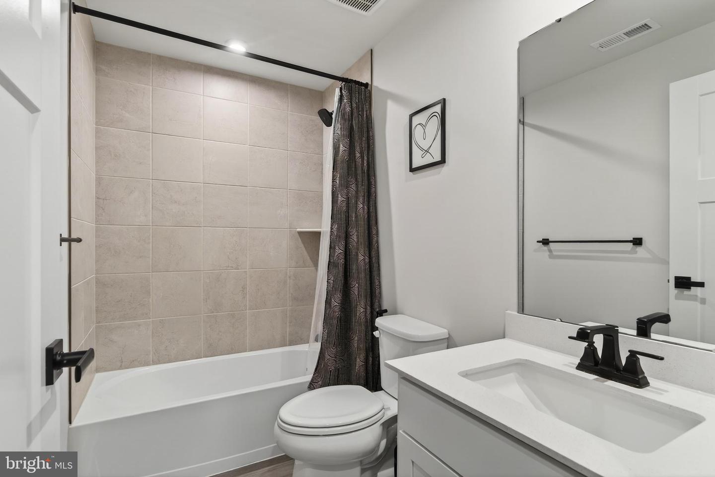 418 Pitch Pine Way Property Photo 21