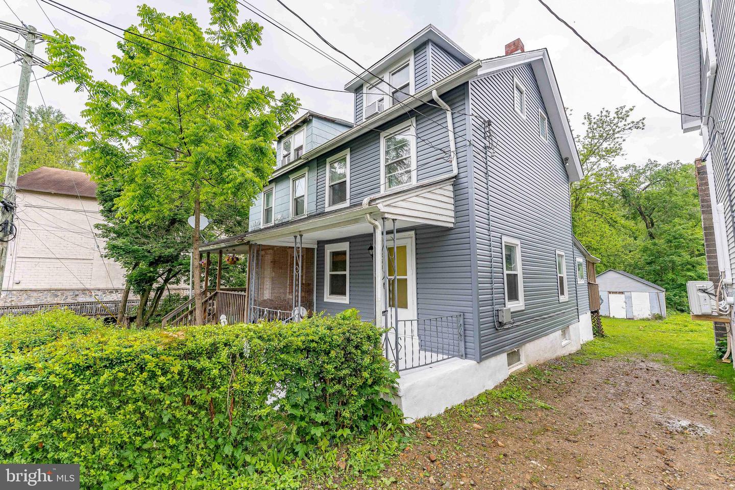 263 S Mount Airy Rd Property Photo 1