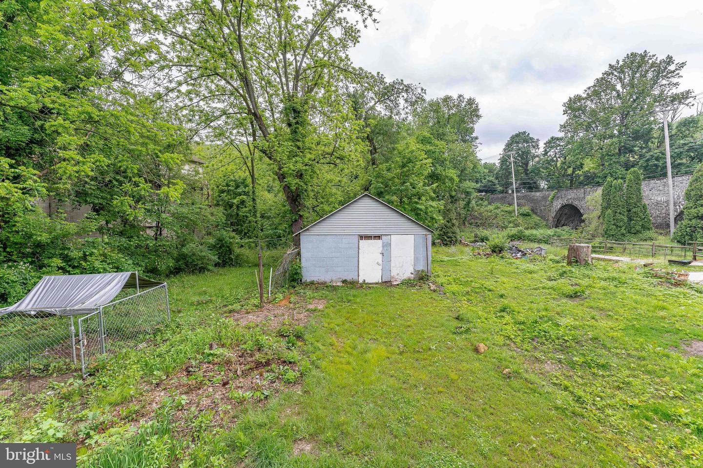 263 S Mount Airy Rd Property Photo 5