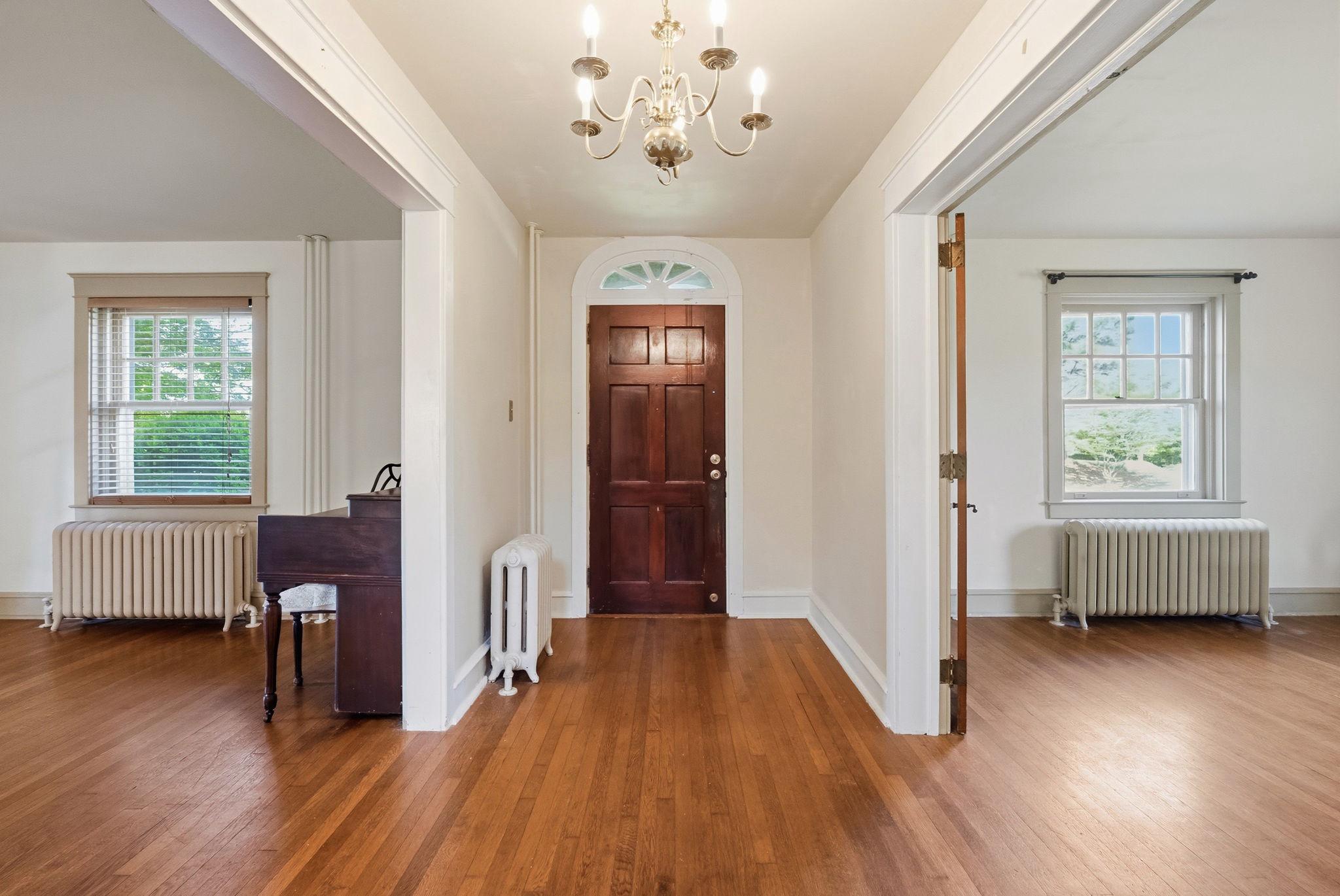 1325 S New St Property Photo 19