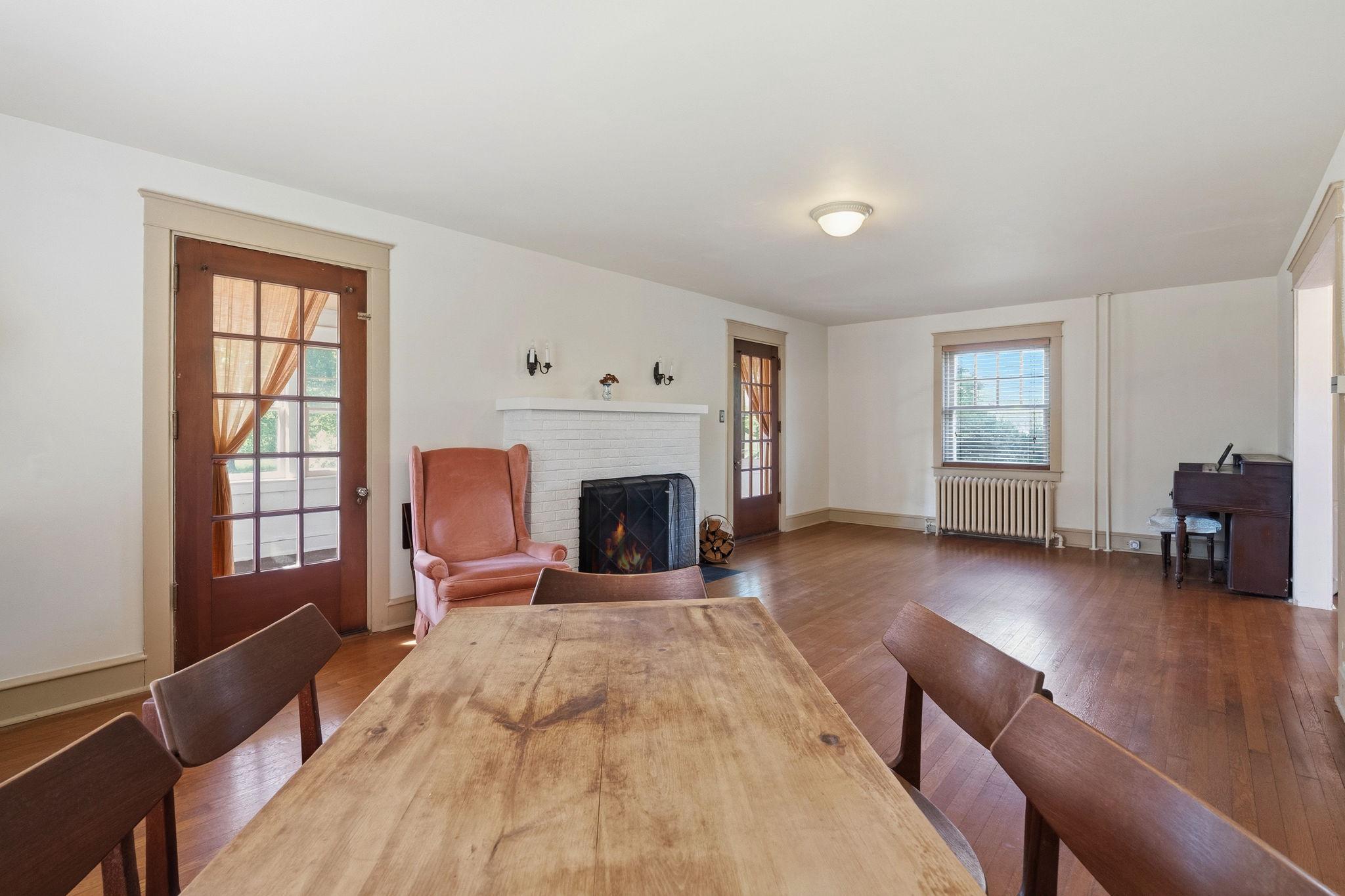 1325 S New St Property Photo 23