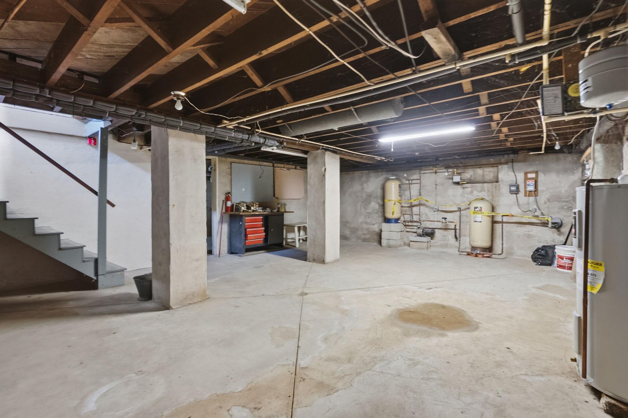 1325 S New St Property Photo 53