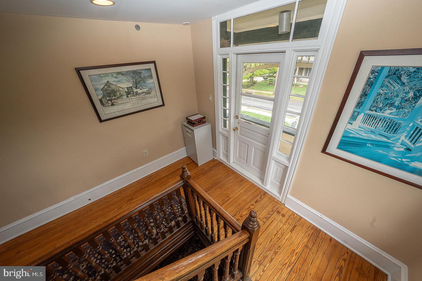 61 Cassatt Ave Property Photo 8