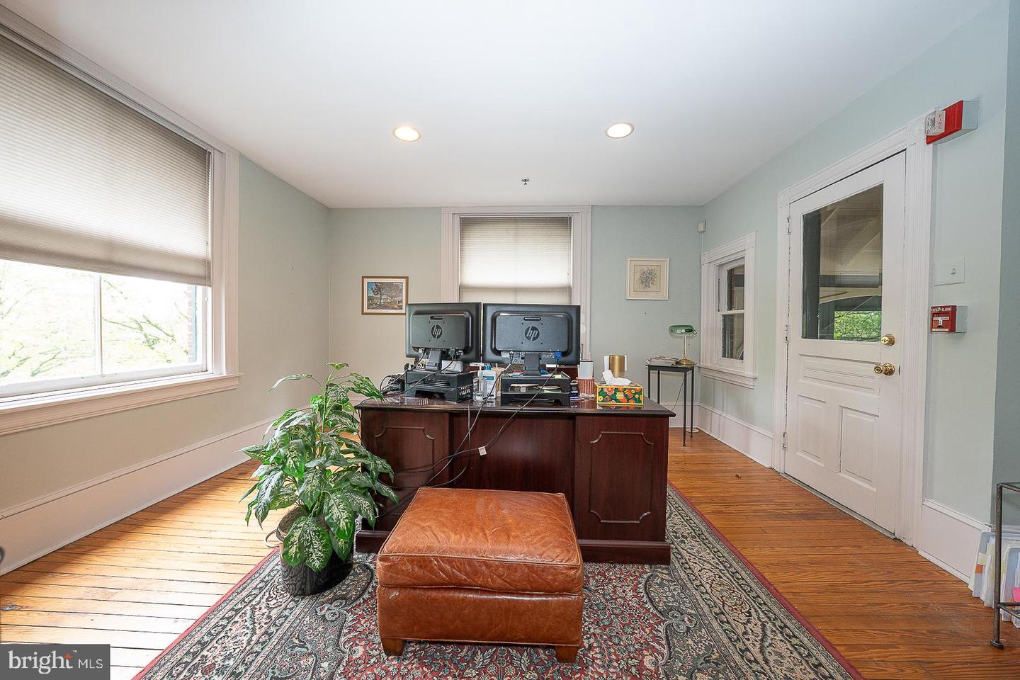 61 Cassatt Ave Property Photo 16