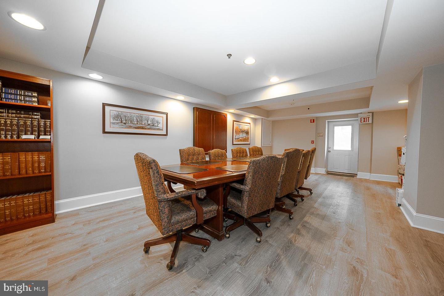 61 Cassatt Ave Property Photo 22