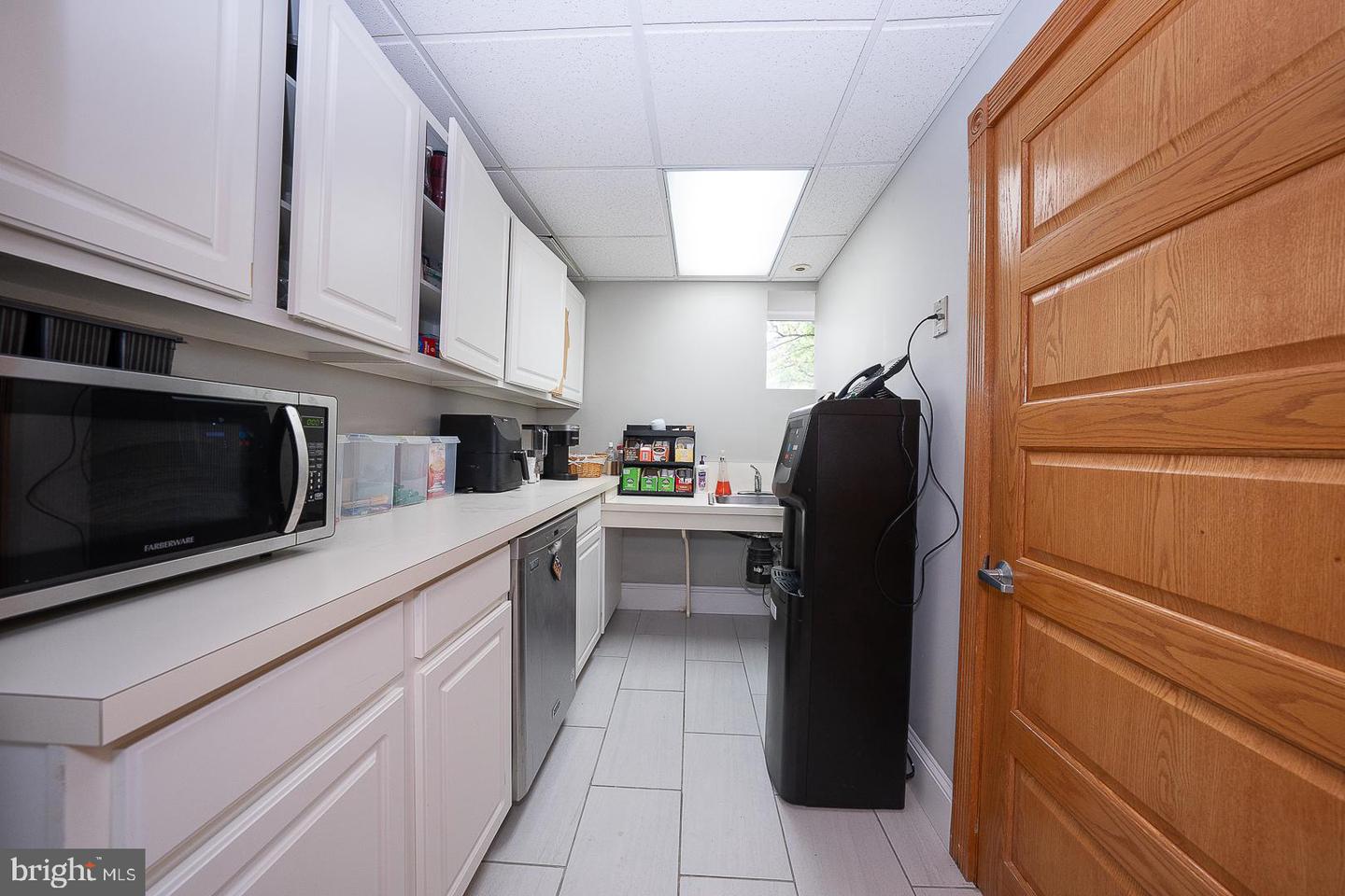 61 Cassatt Ave Property Photo 23