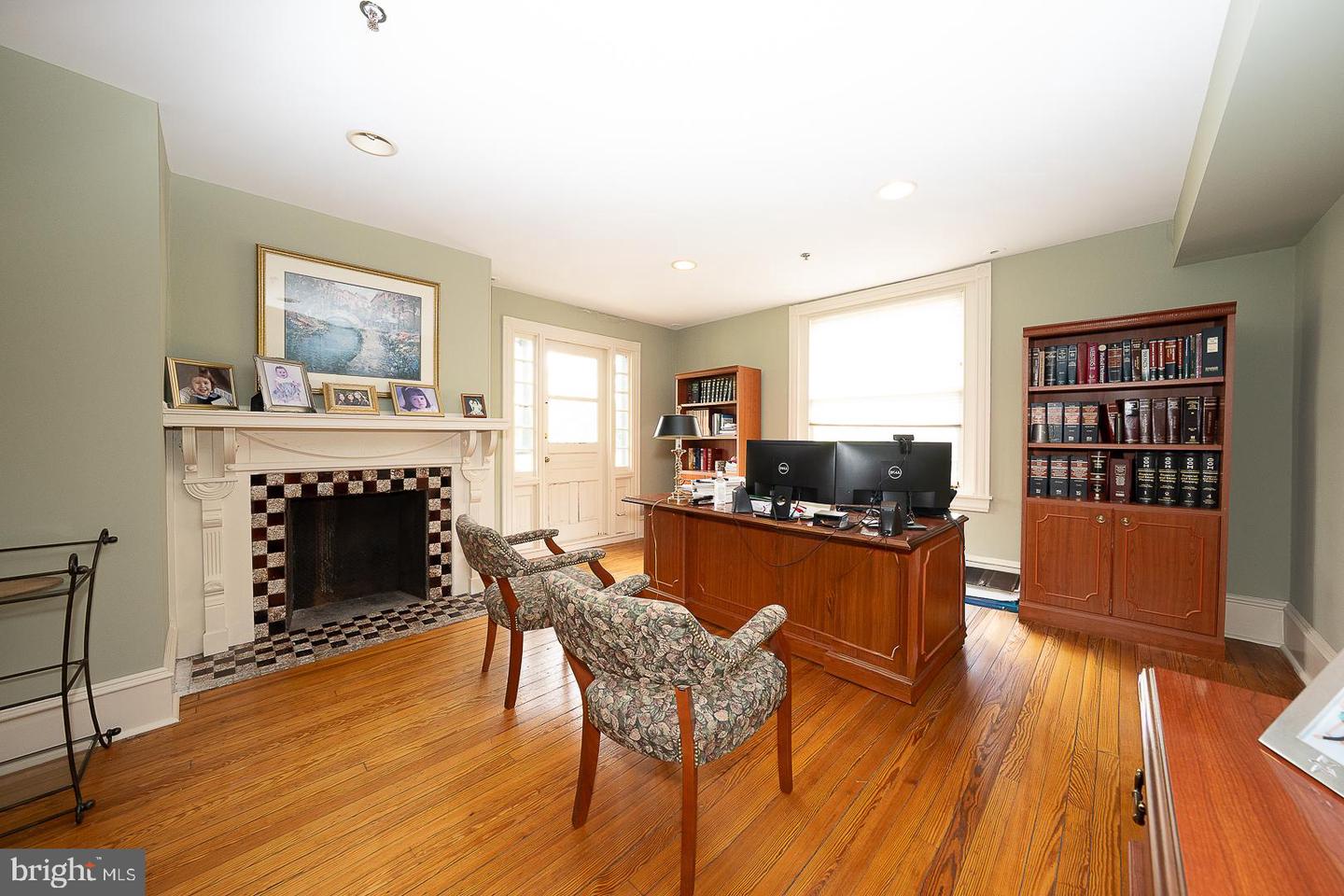 61 Cassatt Ave Property Photo 28