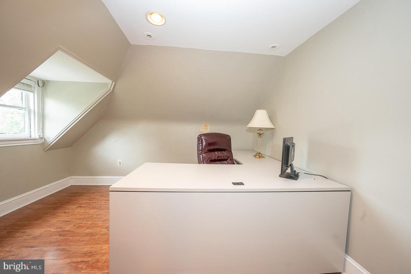 61 Cassatt Ave Property Photo 36