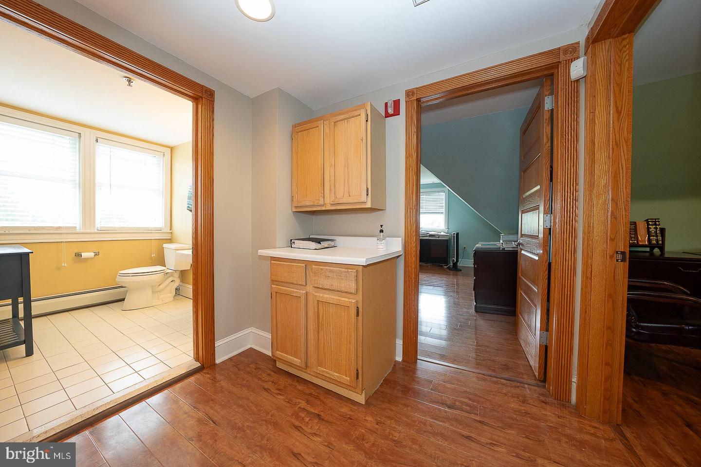 61 Cassatt Ave Property Photo 37