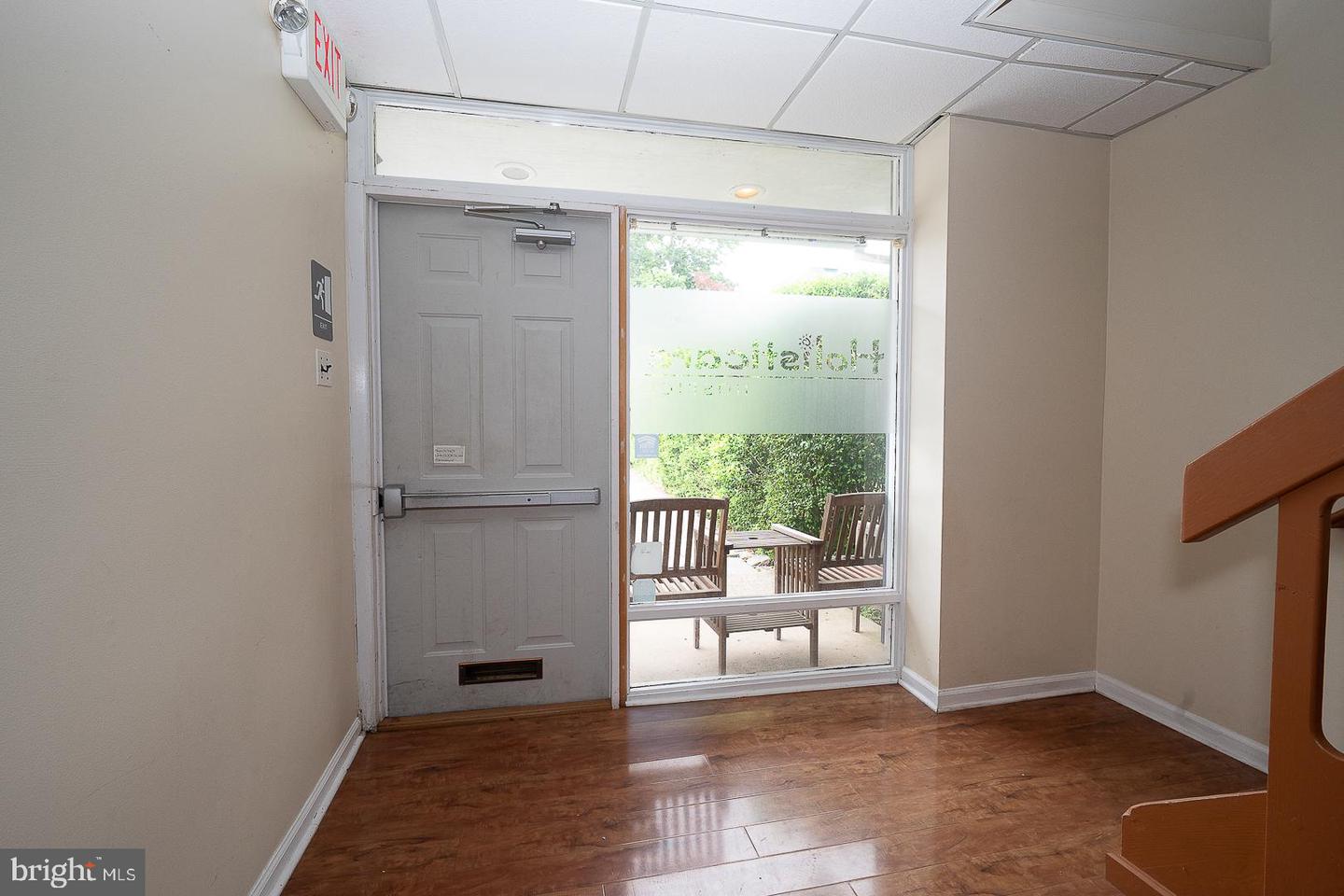 61 Cassatt Ave Property Photo 45
