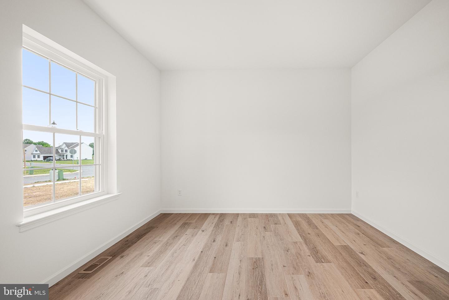 Wickmere St #b (cortland) Property Photo 6