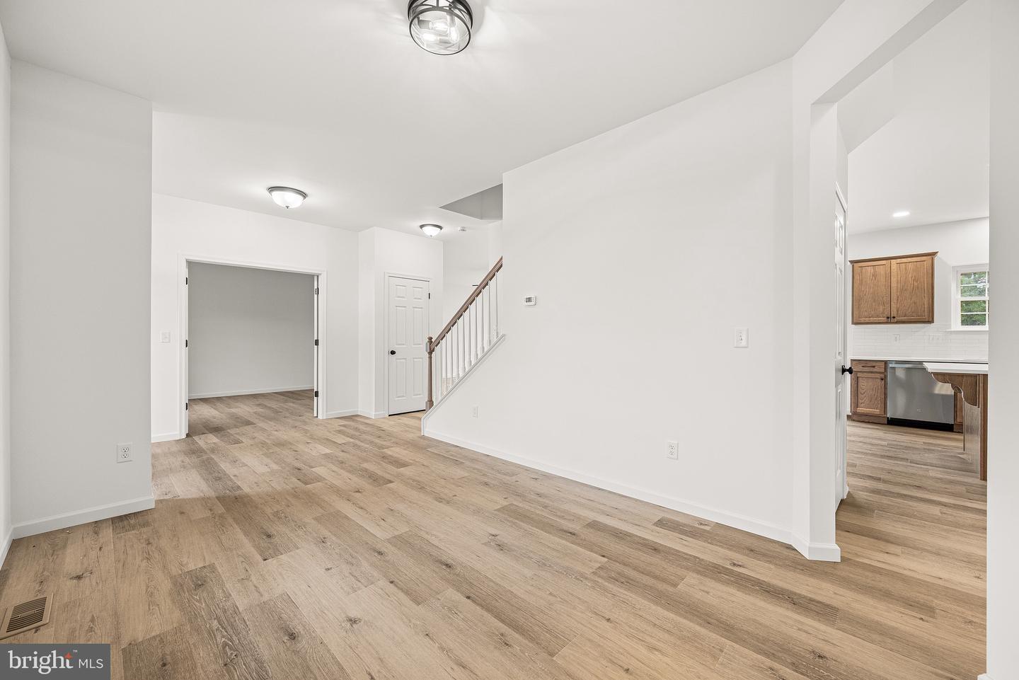 Wickmere St #b (cortland) Property Photo 10