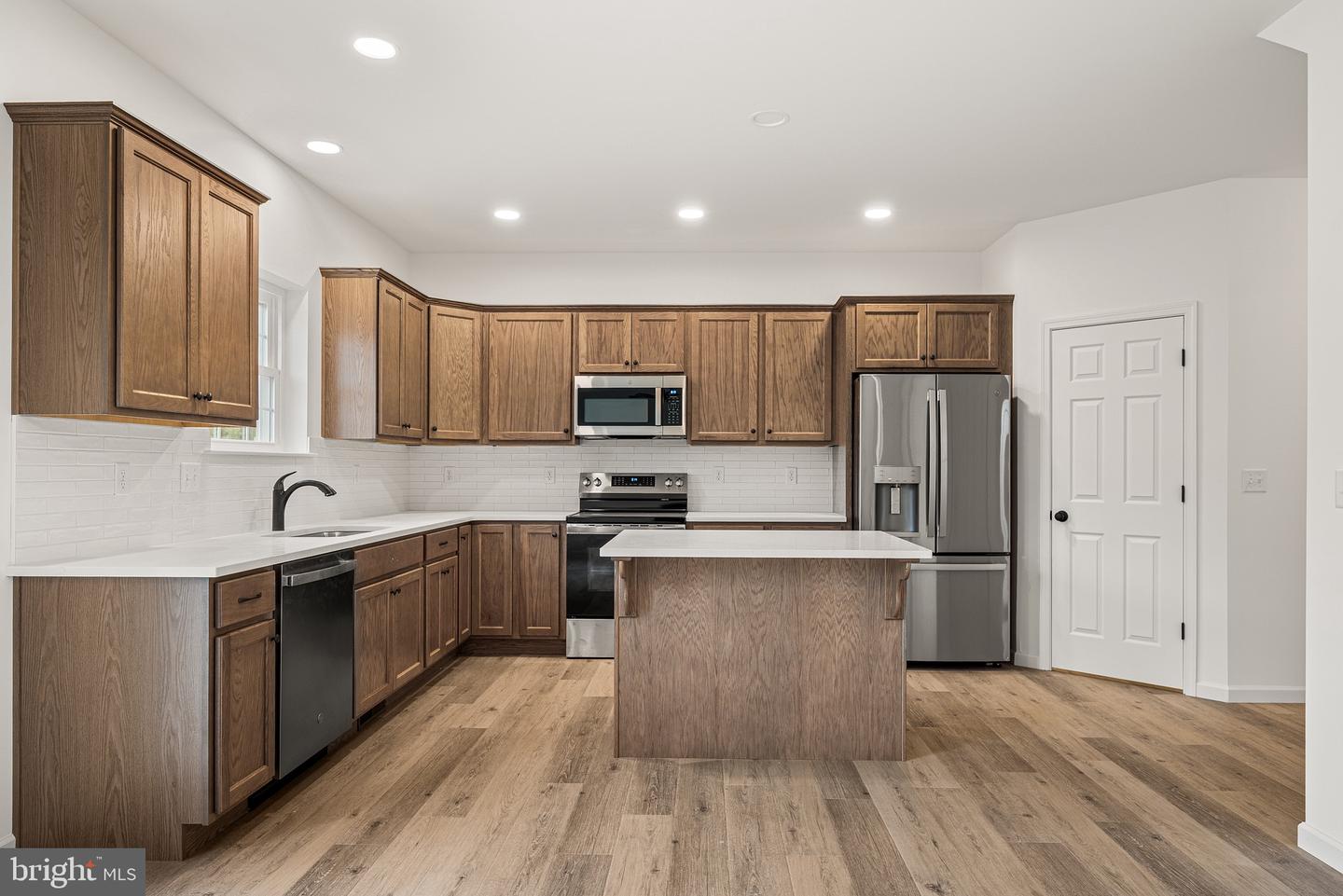 Wickmere St #b (cortland) Property Photo 14