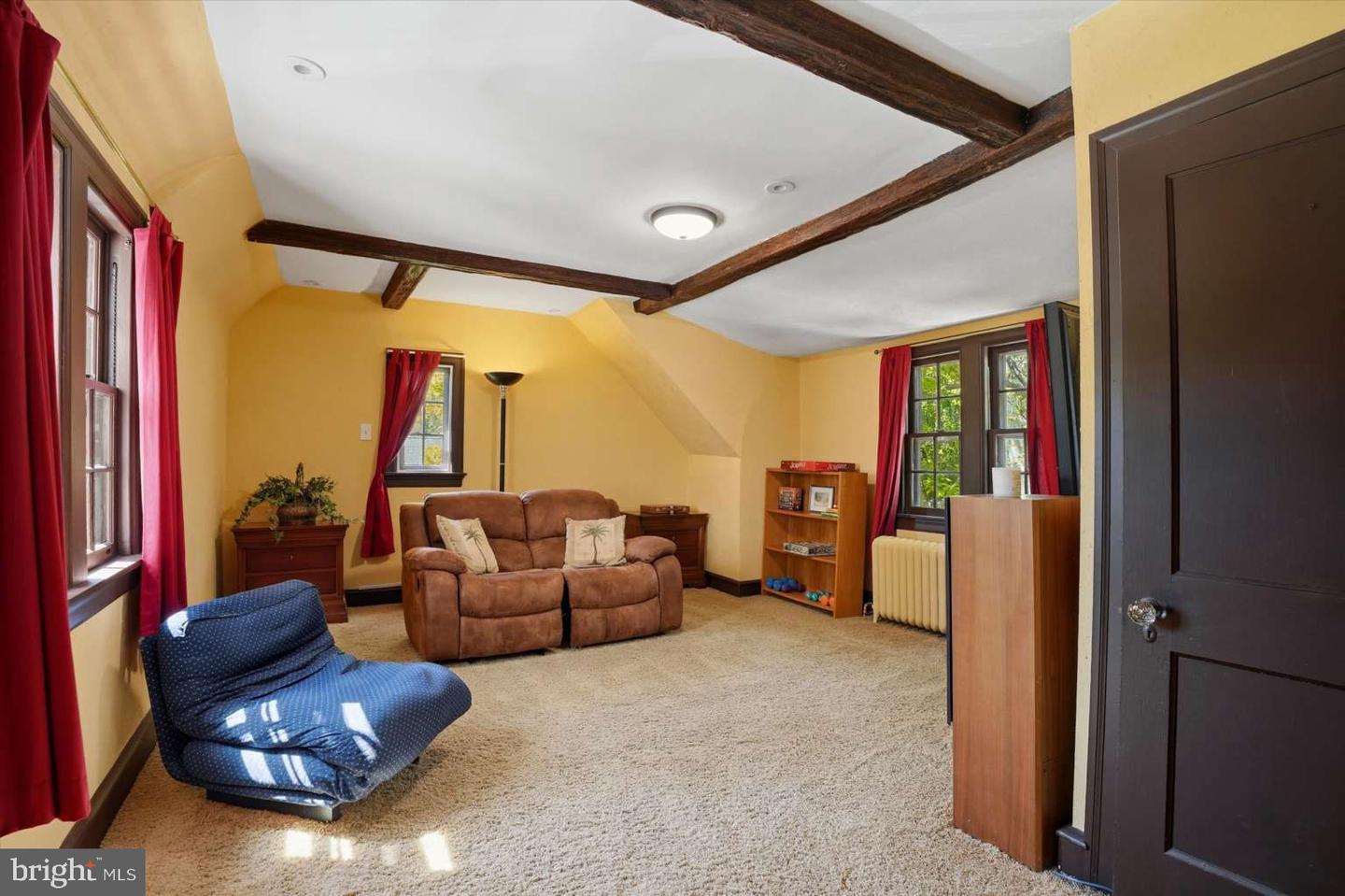 273 Strafford Ave Property Photo 27