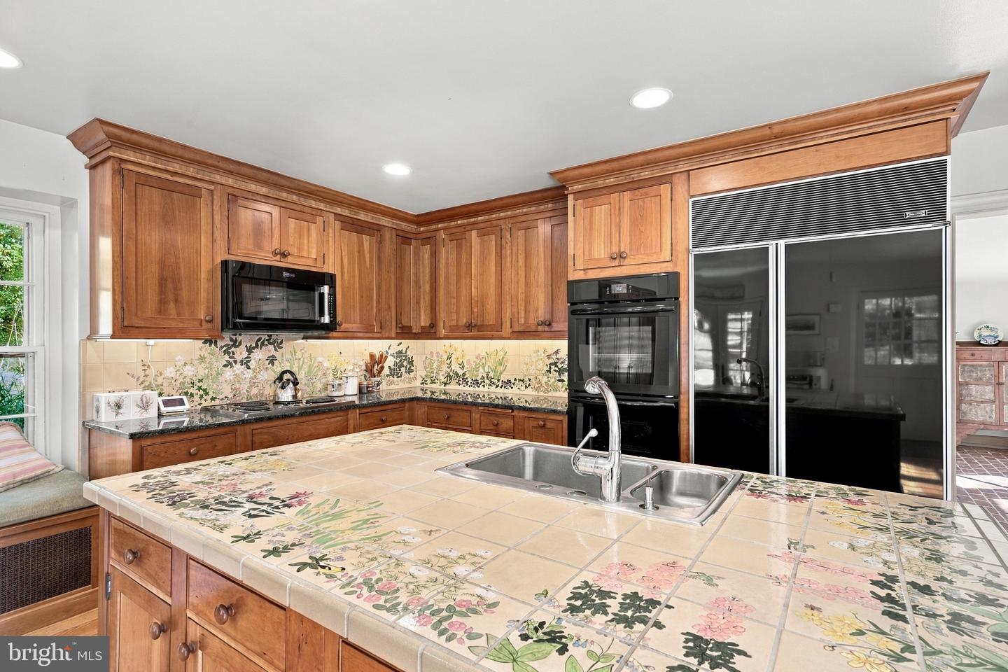 818 Burrows Run Rd Property Photo 15