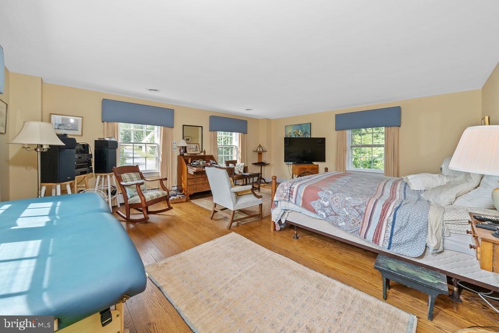 818 Burrows Run Rd Property Photo 24