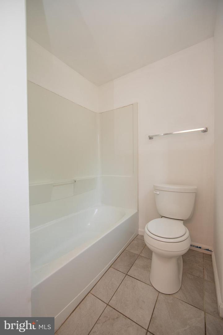 326 E Linden St Property Photo 12