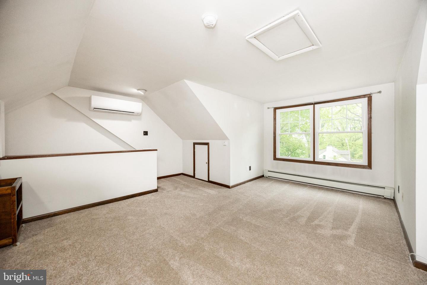 2702 E Kings Hwy Property Photo 40