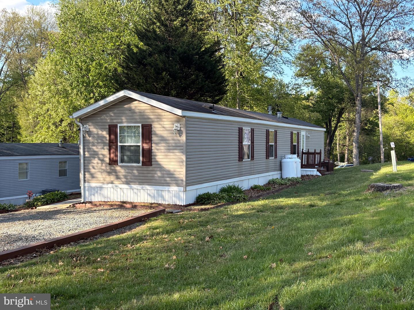 13 Wood Dr Property Photo 1