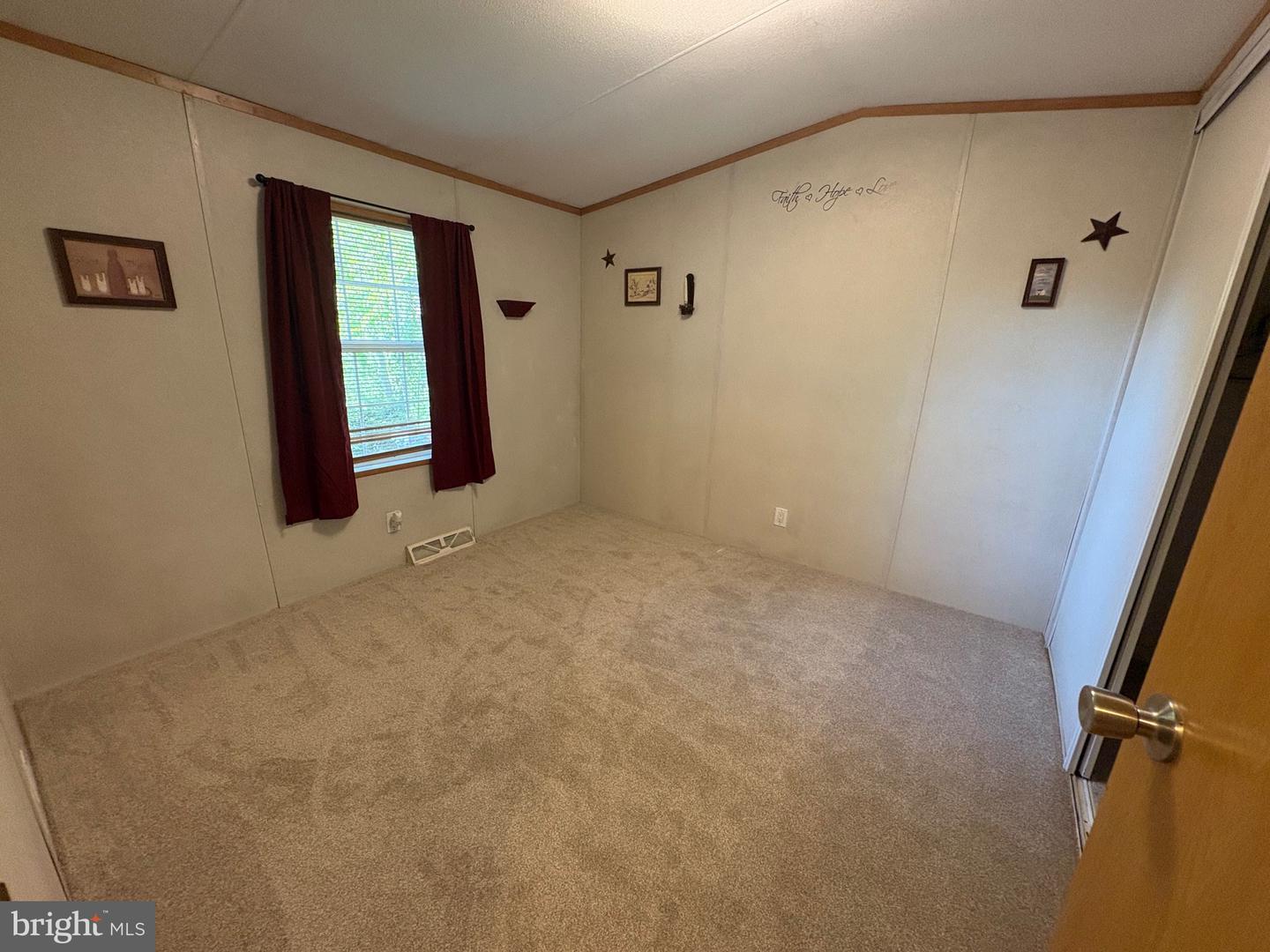 13 Wood Dr Property Photo 16