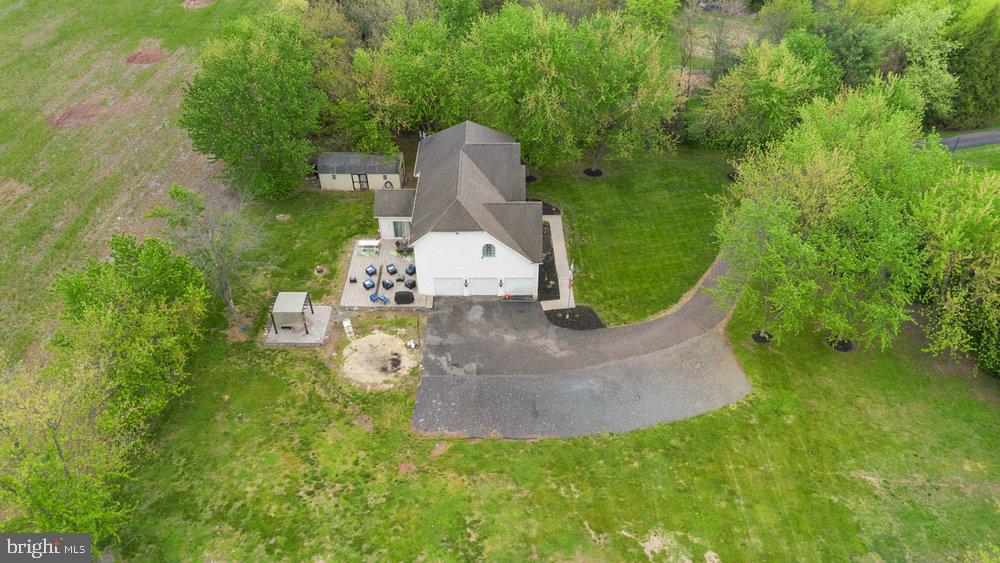 32 Meadow Ln Property Photo 28